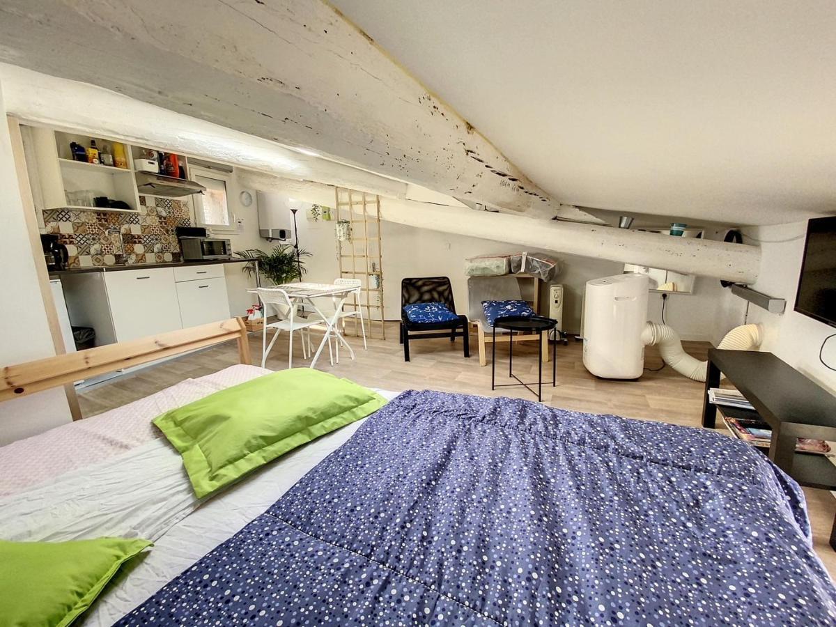 Sète Petit St Louis Studio Mansarde Atypique Climatise מראה חיצוני תמונה